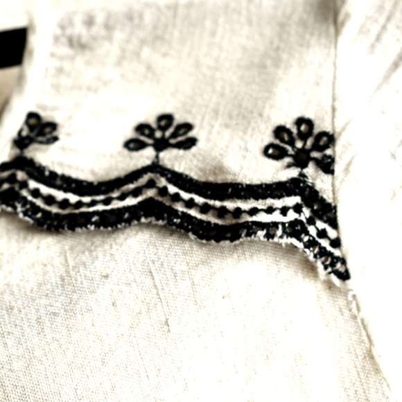 VÉRO Off White Woven Black Embroidered Detailed Short Sleeve Tee Blouse Top 8 - Picture 4 of 6